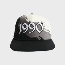 Load image into Gallery viewer, 1990&#39;s Splash SnapBack- Off-White/Charcoal/Black
