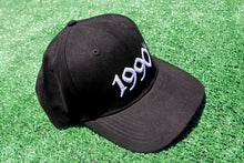 Load image into Gallery viewer, Suede 1990s Snapback
