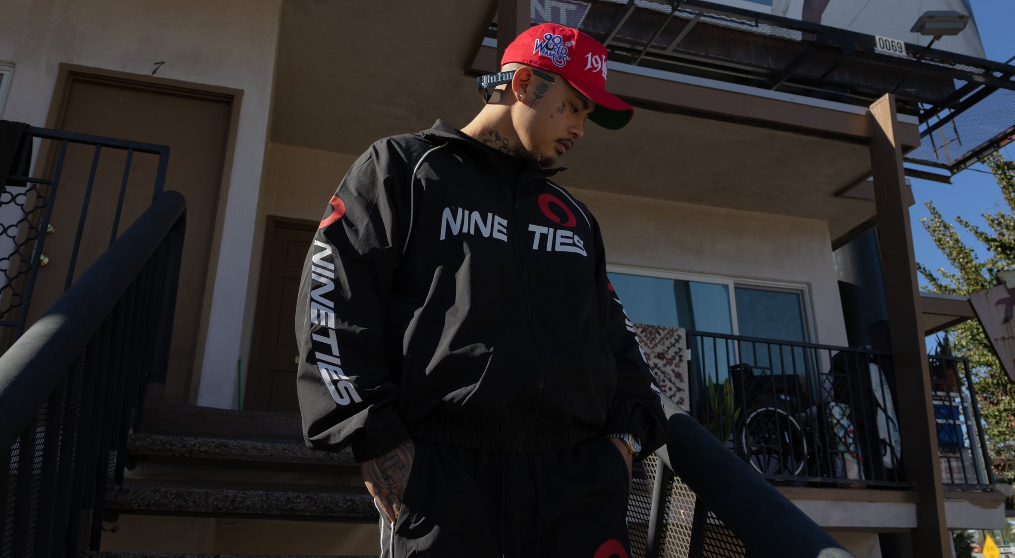 slider image slider_item_fyWL48